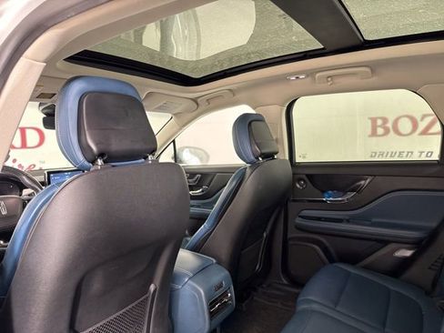 Used 2020 Lincoln Corsair Reserve w/ Equipment Group 201A image 14