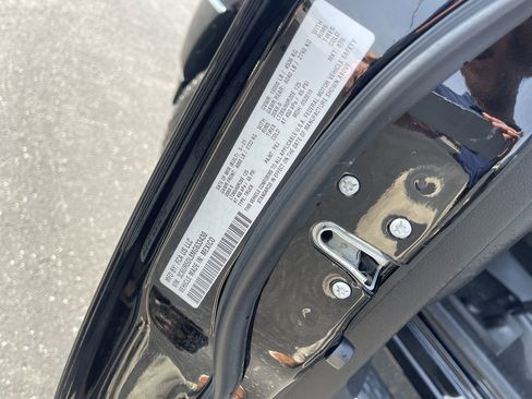 Used 2021 RAM 2500 Big Horn w/ Level B Equipment Group image 33