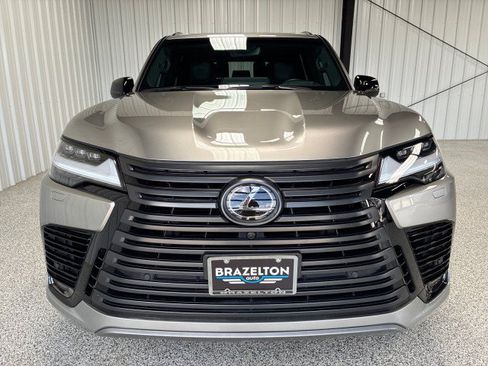 Used 2024 Lexus LX 600 4WD w/ Appearance Package image 5