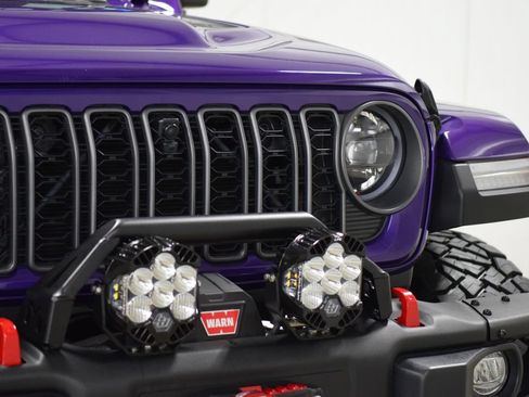 Used 2026 Jeep Wrangler Unlimited Rubicon AWD/4WD image 11