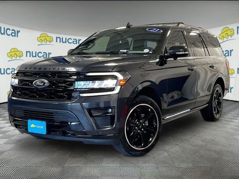Used 2023 Ford Expedition Limited AWD/4WD image 3