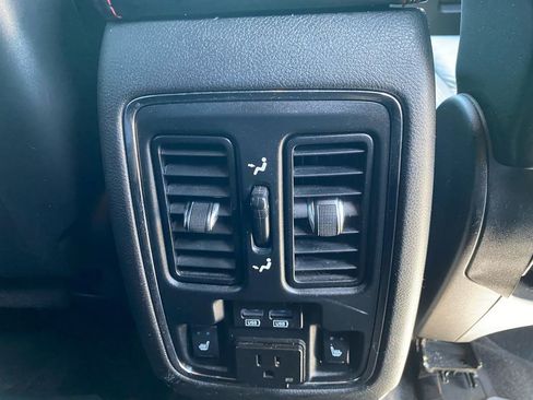 Used 2015 Dodge Durango R/T w/ Trailer Tow Group IV AWD/4WD image 32