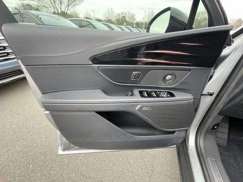 New 2026 Lincoln Nautilus Reserve w/ Jet Appearance Package AWD/4WD image 11