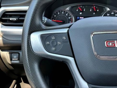 Certified 2023 GMC Acadia SLE image 20