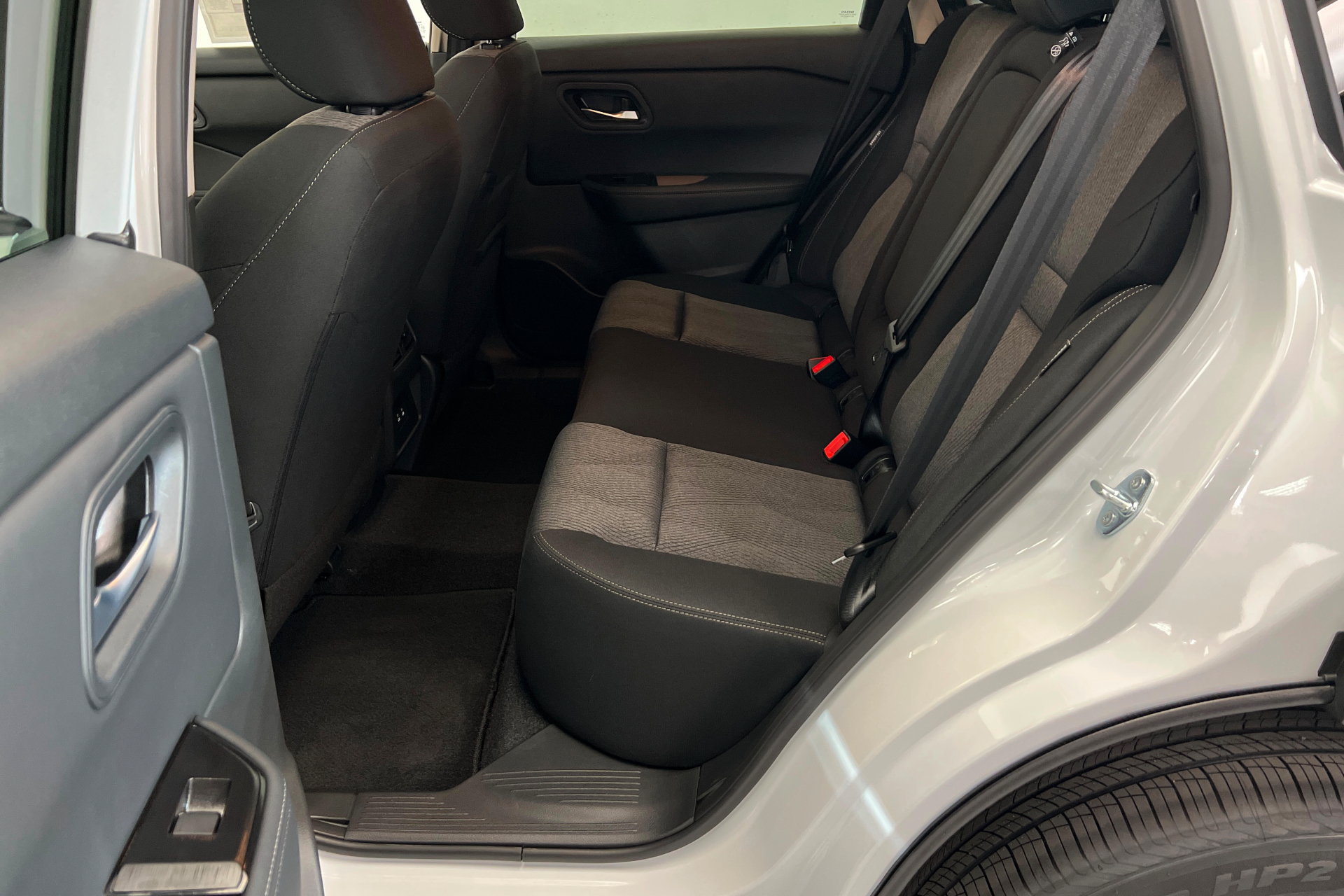 New 2026 Nissan Rogue SV w/ Cold Weather Package AWD/4WD image 21