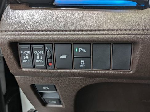 New 2026 Honda Odyssey Touring image 29