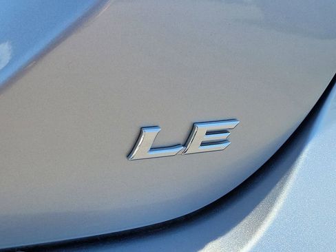Used 2019 Toyota Camry LE FWD image 29