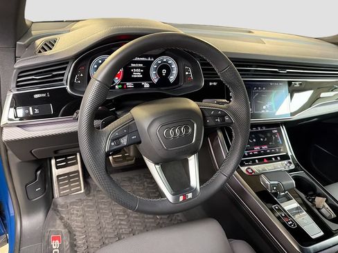 Used 2025 Audi SQ8 Prestige AWD/4WD image 12