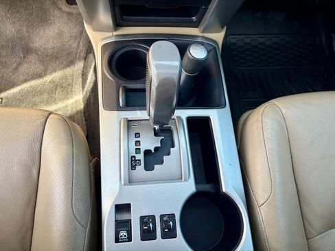 Used 2011 Toyota 4Runner SR5 image 17