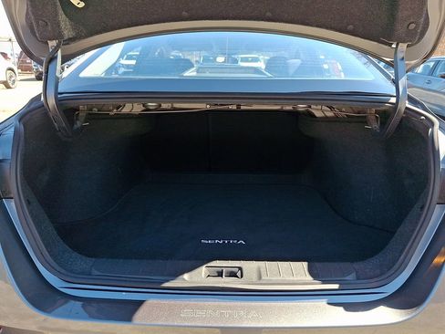 Certified 2021 Nissan Sentra S image 27