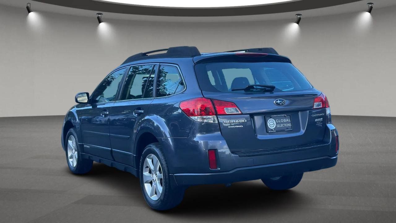 Used 2014 Subaru Outback 2.5i AWD/4WD image 6