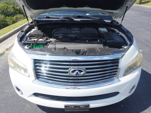 Used 2011 INFINITI QX56 4WD w/ Deluxe Touring Pkg image 40
