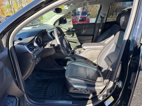 Used 2021 GMC Acadia AT4 image 16