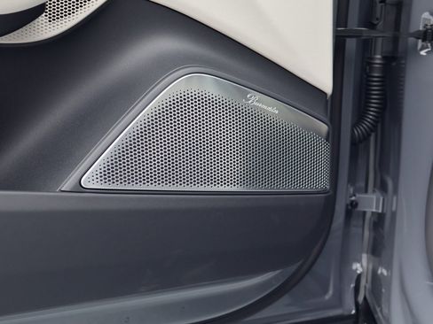 New 2026 Porsche Macan Turbo Electric AWD/4WD image 14