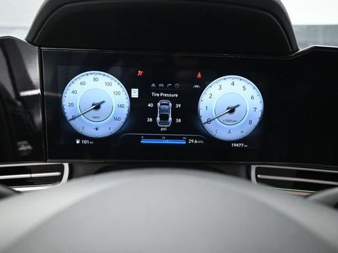 Used 2024 Hyundai Elantra Limited FWD image 36