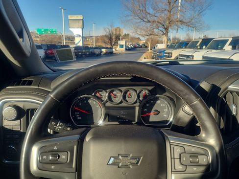 Used 2022 Chevrolet Silverado 1500 RST image 10