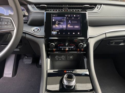New 2026 Jeep Grand Cherokee L Laredo AWD/4WD image 22