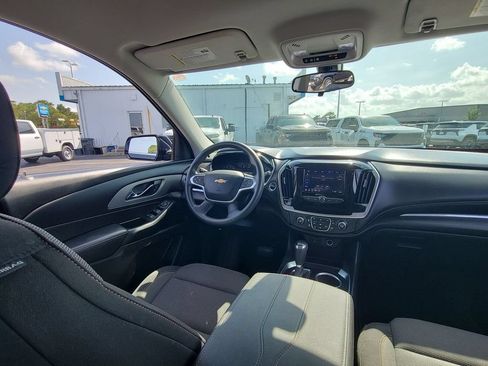 Used 2020 Chevrolet Traverse LS FWD image 7