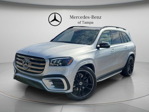 New 2026 Mercedes-Benz GLS 580 4MATIC image 1
