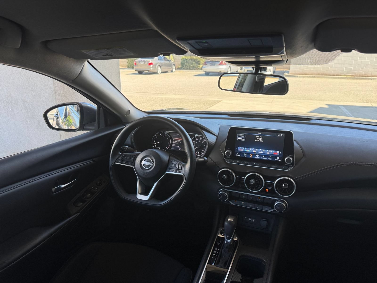 Used 2025 Nissan Sentra SV FWD image 32