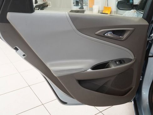 Used 2017 Chevrolet Malibu LT w/ Leather Package image 19