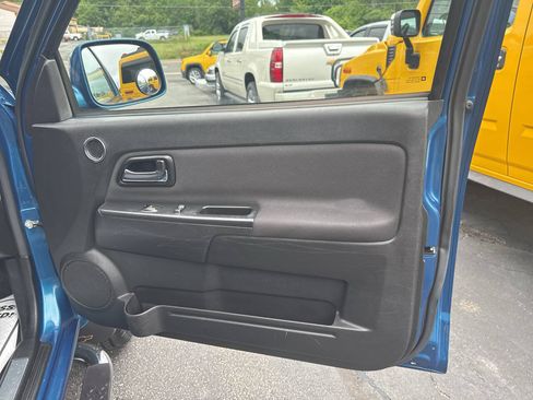 Used 2011 Chevrolet Colorado LT AWD/4WD image 23