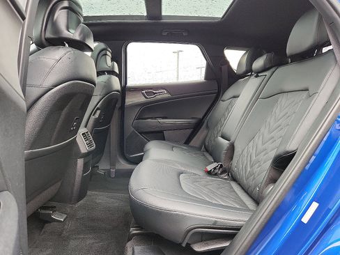 Used 2023 Kia Sportage X-Pro image 10