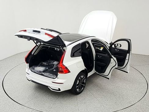 New 2026 Volvo XC60 T8 Plus w/ Climate Package AWD/4WD image 39