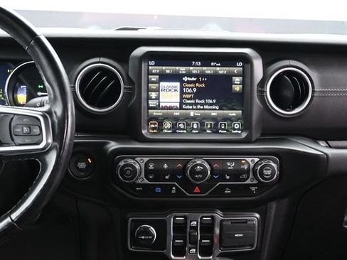 Used 2023 Jeep Wrangler Unlimited Sahara w/ Cold Weather Group AWD/4WD image 11