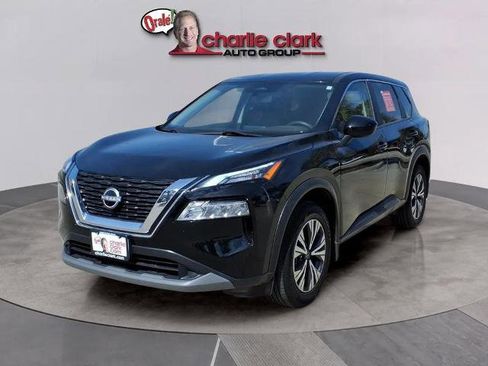 Certified 2023 Nissan Rogue SV image 2