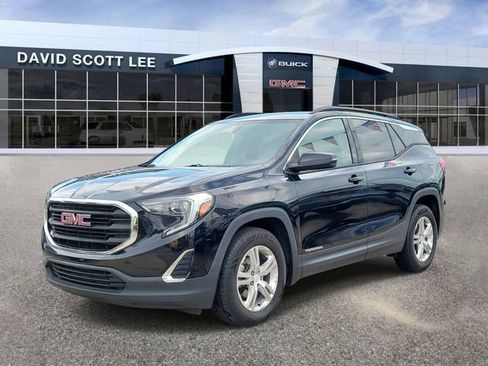 Used 2019 GMC Terrain SLE w/ Driver Convenience Package FWD image 2