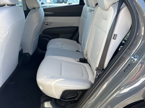 New 2026 Hyundai Tucson SE image 20