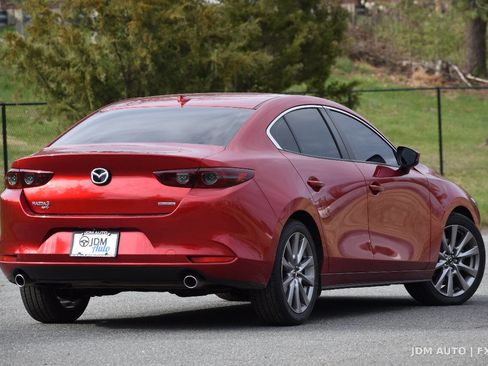 Used 2020 MAZDA MAZDA3 AWD Sedan w/ Preferred Package image 5