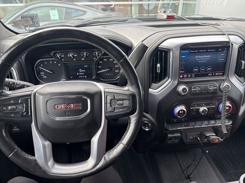 Certified 2021 GMC Sierra 1500 Elevation w/ LPO, Elevation Black Package AWD/4WD image 11
