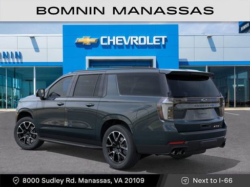 New 2026 Chevrolet Suburban RST image 4