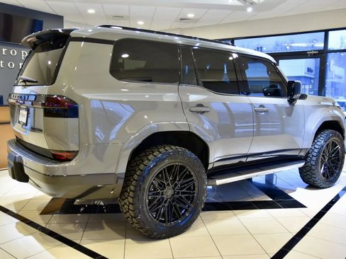 Used 2025 Lexus GX 550 image 6