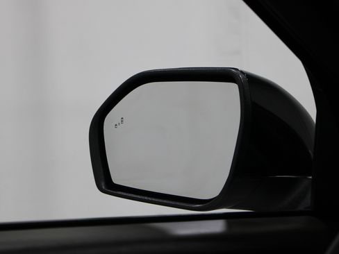 Used 2022 Ford Explorer King Ranch w/ Technology Package image 31