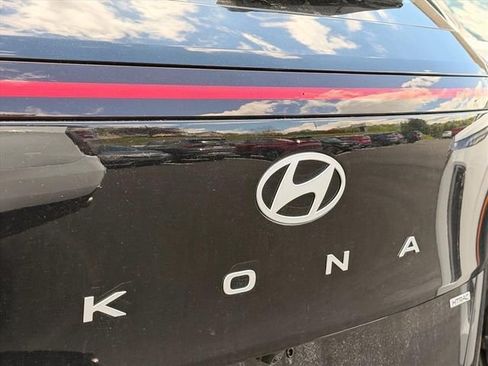 New 2026 Hyundai Kona SE AWD/4WD image 14