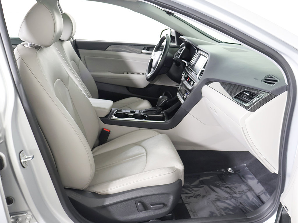 Used 2019 Hyundai Sonata Limited w/ Ultimate Package 04 FWD image 35