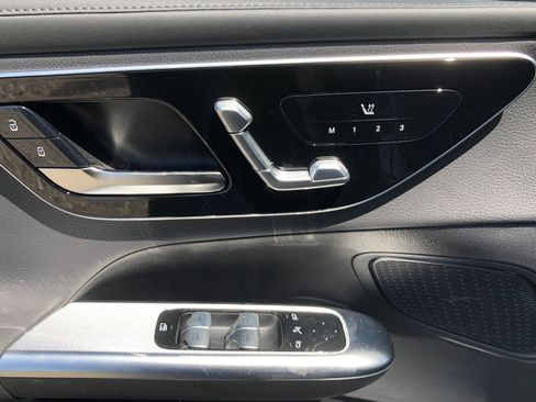 New 2025 Mercedes-Benz GLC 350e 4MATIC image 12