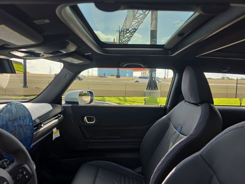 New 2026 MINI Cooper 2-Door Hardtop image 23