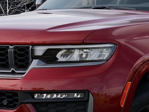 New 2026 Jeep Grand Cherokee L Limited AWD/4WD image 10