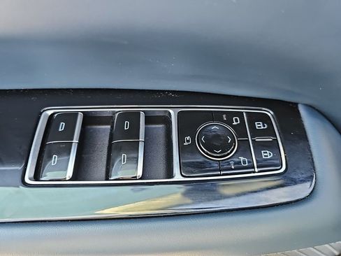 Used 2025 Cadillac Escalade IQ Sport 2 image 30