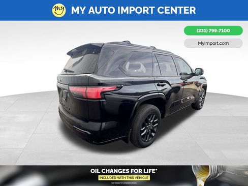 Used 2023 Toyota Sequoia Platinum AWD/4WD image 4