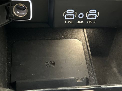 Used 2024 Jeep Wagoneer Series II w/ Flexible Seating Group RWD image 64