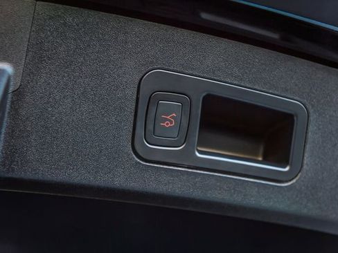 Used 2021 Tesla Model S Performance image 12