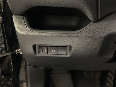 Used 2019 Toyota RAV4 XLE AWD/4WD image 29