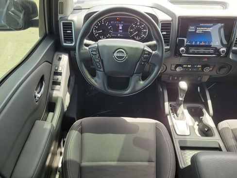 Used 2022 Nissan Frontier SV RWD image 13