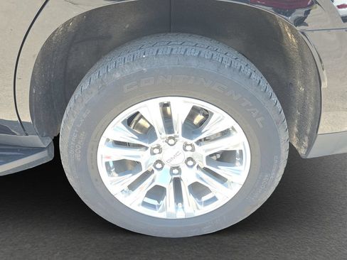 Used 2023 GMC Yukon Denali AWD/4WD image 5