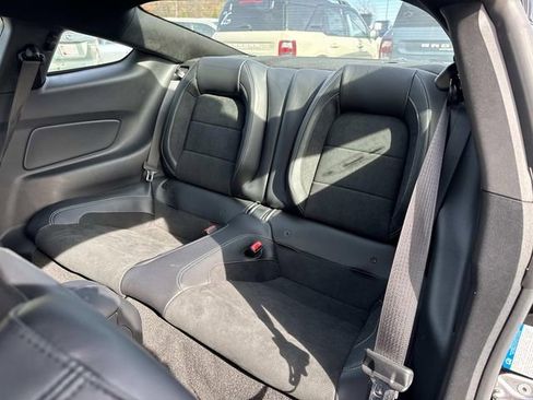 Used 2016 Ford Mustang Shelby GT350 w/ Technology Package image 24